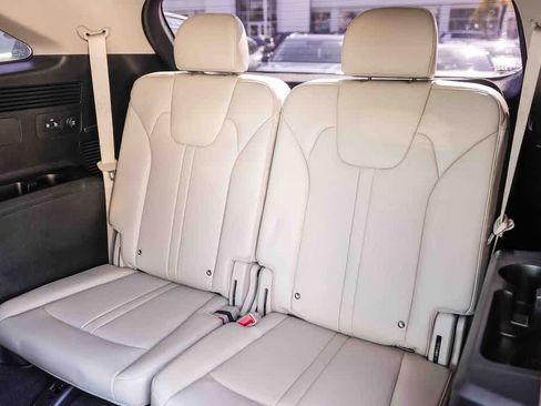 Certified 2023 Kia Sorento EX FWD image 19