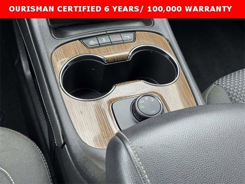 Used 2020 GMC Acadia SLE image 20