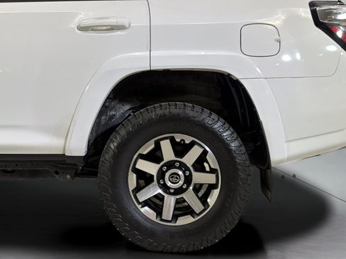 Used 2019 Toyota 4Runner TRD Off-Road Premium AWD/4WD image 37
