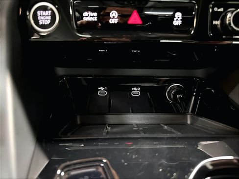 Used 2025 Audi Q5 Premium w/ Premium Plus AWD/4WD image 32