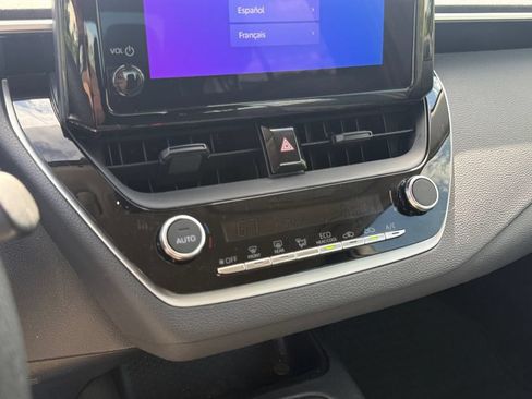 Used 2025 Toyota Corolla LE FWD image 25