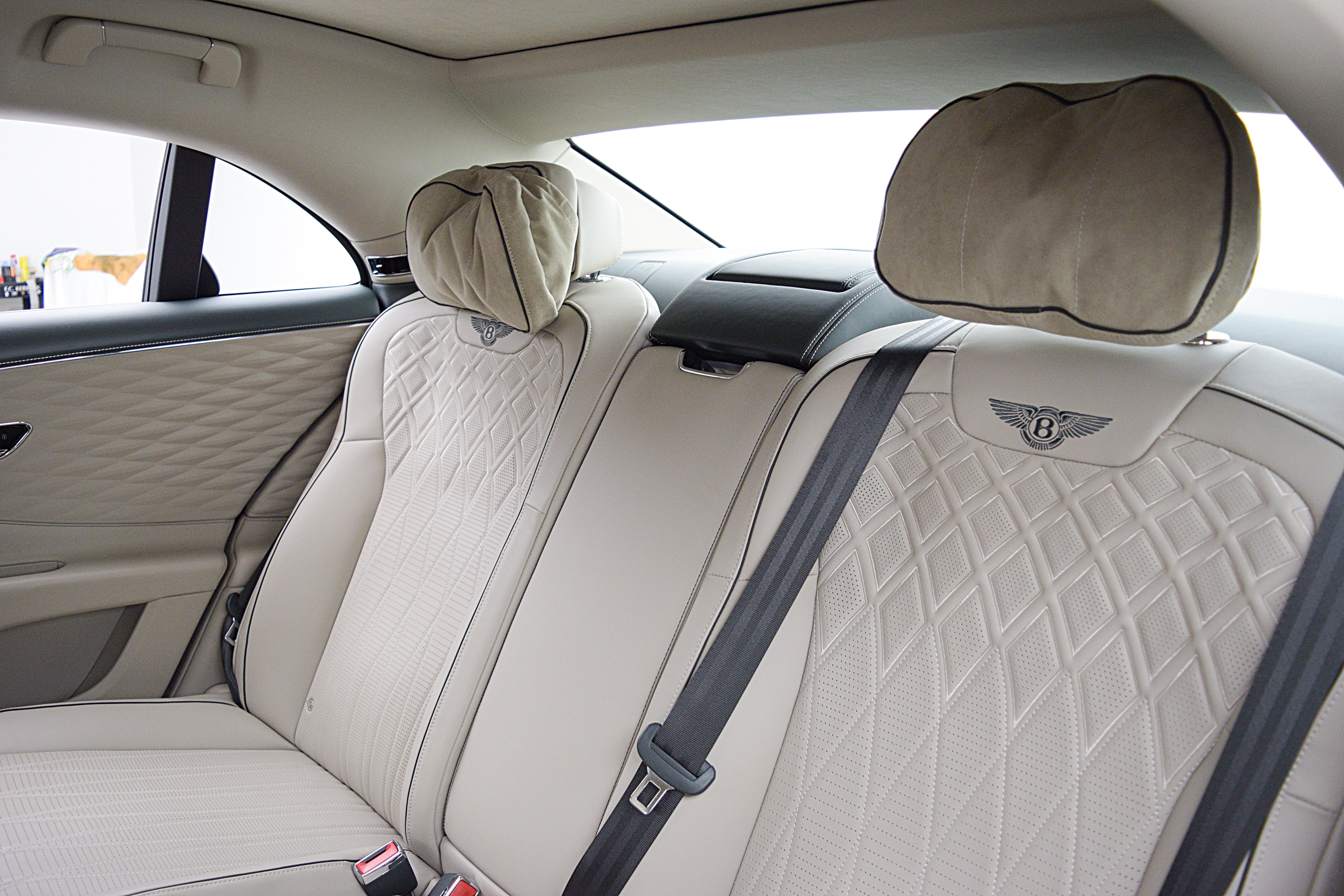 Certified 2022 Bentley Flying Spur V8 AWD/4WD image 26