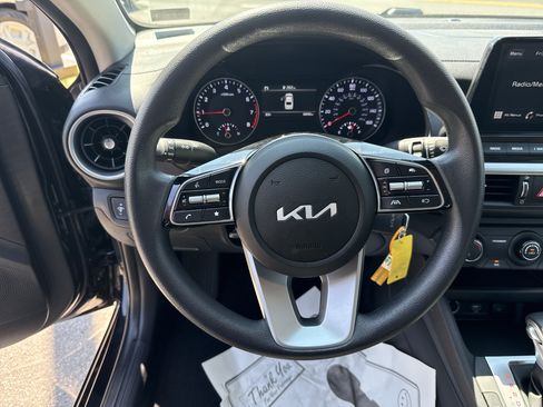Certified 2024 Kia Forte LXS w/ LXS Technology Package FWD image 17