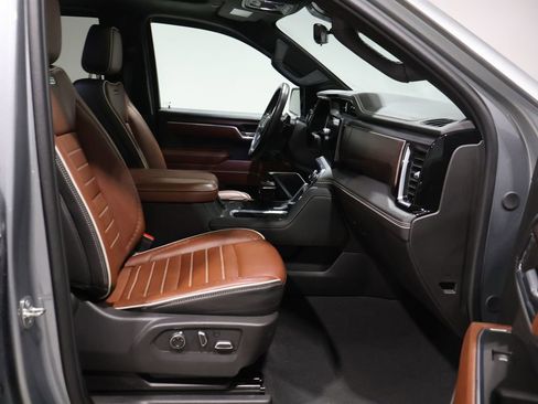Used 2024 GMC Sierra 1500 Denali Ultimate image 25