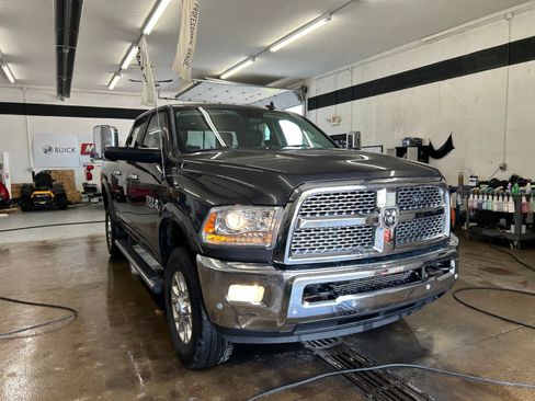 Used 2016 RAM 2500 Laramie w/ Convenience Group AWD/4WD image 9