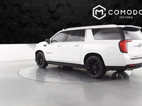 Used 2023 GMC Yukon XL Denali w/ Denali Reserve Package AWD/4WD image 5