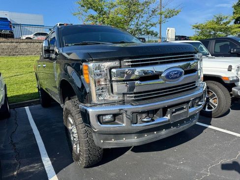 Used 2017 Ford F250 Lariat w/ Chrome Package AWD/4WD image 3