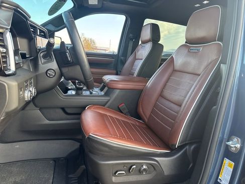 Used 2025 GMC Sierra 1500 Denali Ultimate image 16