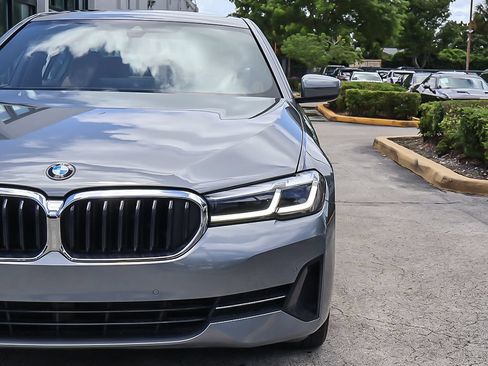 Used 2023 BMW 530i w/ Convenience Package RWD image 14