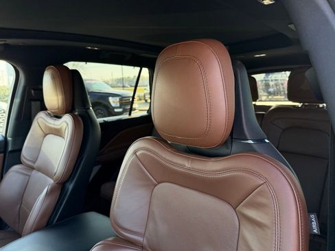 Used 2023 Lincoln Aviator Reserve w/ Equipment Group 201A image 14
