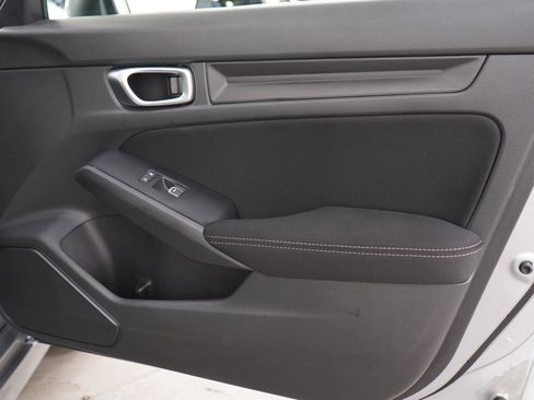 Used 2023 Honda Civic LX image 9