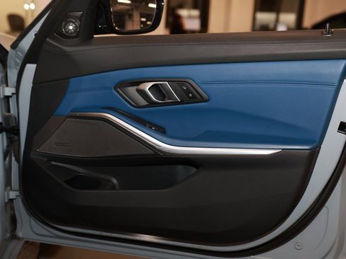 Used 2025 BMW M3 Competition w/ Carbon Package image 19