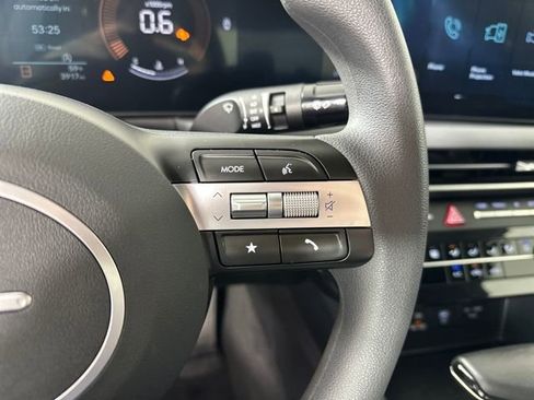 Certified 2025 Hyundai Sonata SE image 35