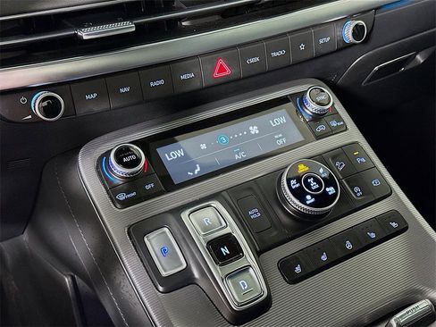 Used 2024 Hyundai Palisade Calligraphy image 14