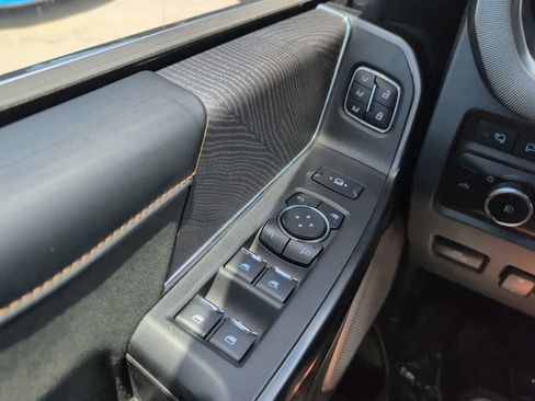 Used 2023 Ford F250 Platinum AWD/4WD image 24
