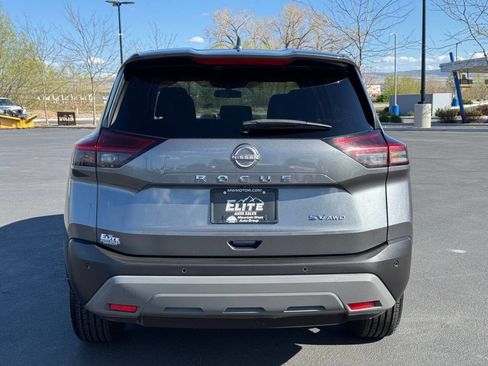 Used 2023 Nissan Rogue SV AWD/4WD image 7