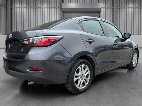 Used 2018 Toyota Yaris iA image 33