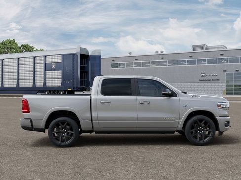 New 2026 RAM 1500 Laramie AWD/4WD image 21
