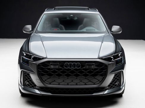 Used 2026 Audi RS Q8 performance image 5