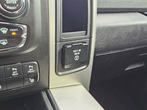 Used 2019 RAM 1500 Big Horn AWD/4WD image 22