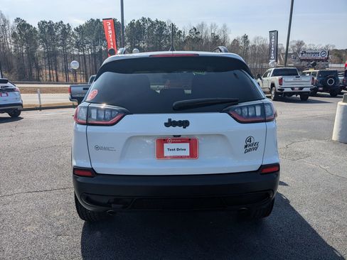 Used 2022 Jeep Cherokee Latitude image 6