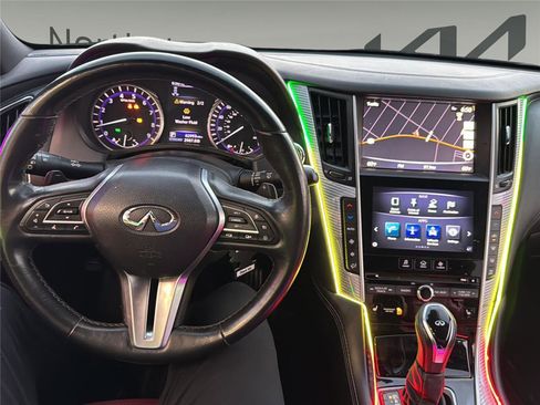 Used 2018 INFINITI Q60 Red Sport 400 AWD/4WD image 19