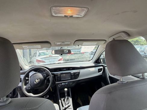 Used 2016 Toyota Corolla FWD image 17