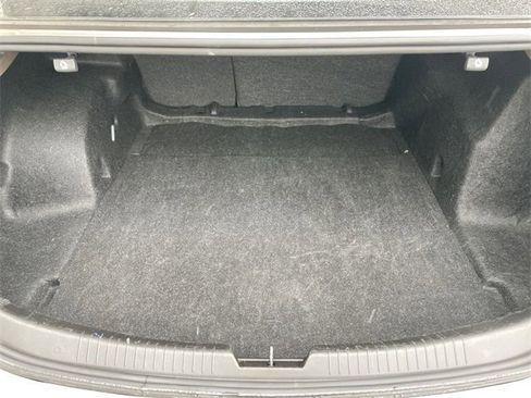 Used 2024 Chevrolet Malibu LT image 22