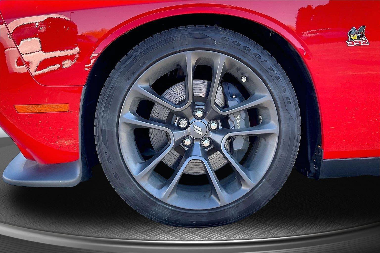 Used 2022 Dodge Challenger R/T Scat Pack w/ Driver Convenience Group RWD image 19