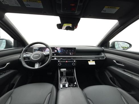 New 2025 Hyundai Tucson XRT image 9