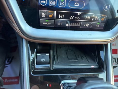 Used 2022 Subaru Outback Touring image 29