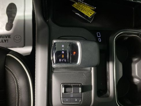 Used 2023 GMC Sierra 1500 AT4X AWD/4WD image 19
