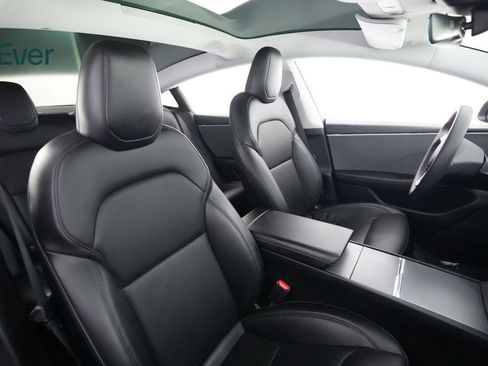 Used 2024 Tesla Model 3 Standard Range RWD image 4