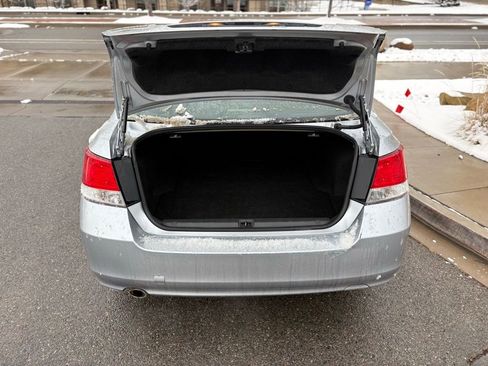 Used 2013 Subaru Legacy 2.5i Limited image 9
