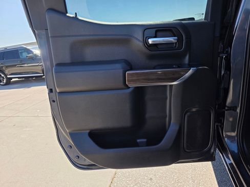 Used 2022 Chevrolet Silverado 1500 RST image 10