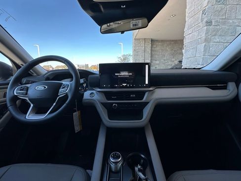 New 2026 Ford Explorer Active w/ Active Comfort Package image 47
