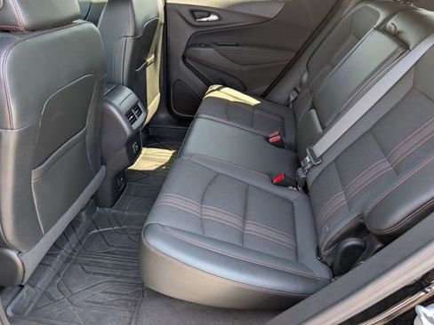 Used 2024 Chevrolet Equinox RS image 27