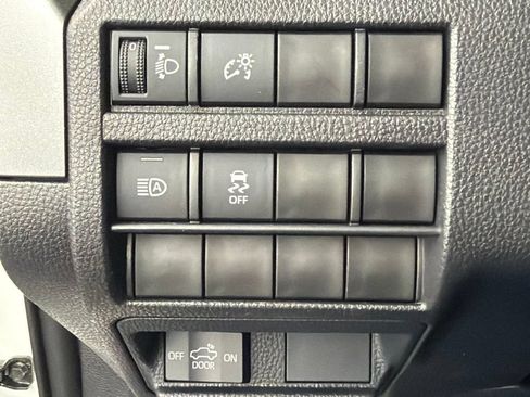 Used 2026 Toyota Tacoma SR5 AWD/4WD image 34
