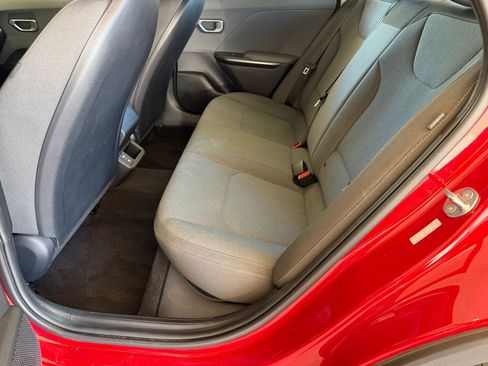 Used 2025 Kia K4 LXS FWD image 24