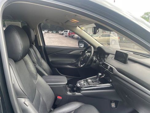 Used 2018 MAZDA CX-9 Touring FWD image 10