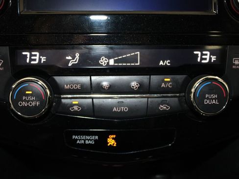 Used 2020 Nissan Rogue SV FWD image 45