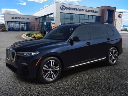 Used 2022 BMW X7 xDrive40i w/ M Sport Package AWD/4WD image 1
