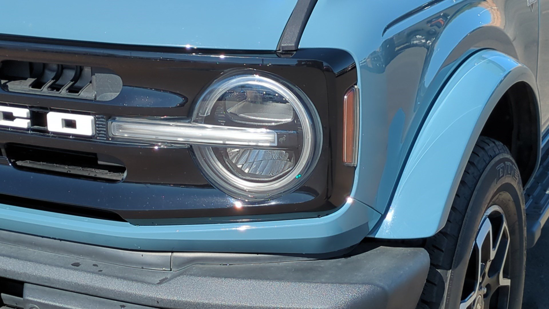 Used 2021 Ford Bronco Outer Banks AWD/4WD image 9