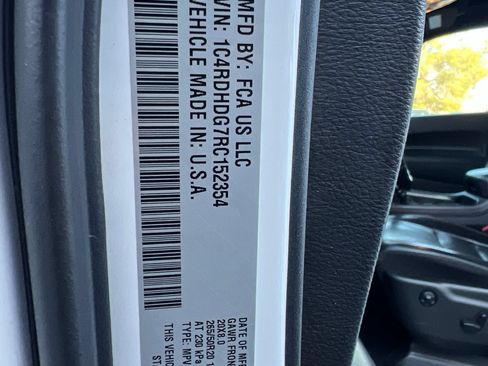 Used 2024 Dodge Durango GT RWD image 29