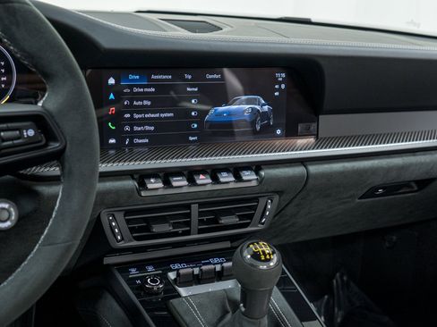 Used 2026 Porsche 911 GT3 image 25