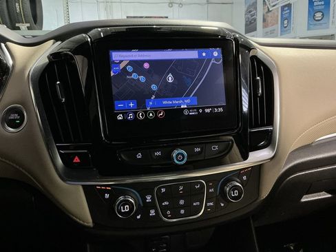 Used 2023 Chevrolet Traverse Premier AWD/4WD image 21
