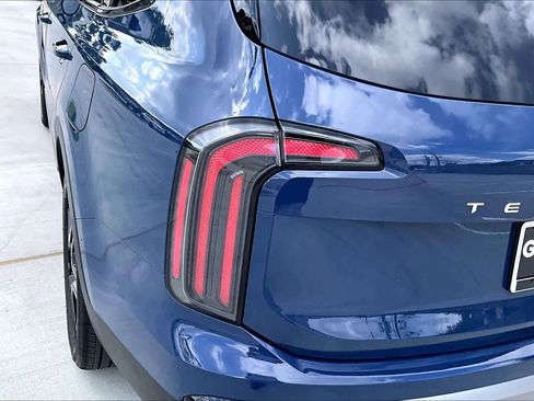 Certified 2023 Kia Telluride SX Prestige X-Line AWD/4WD image 28