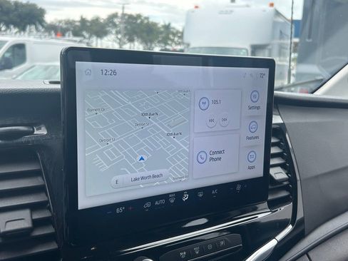 Used 2024 Ford Transit 350 XLT image 11