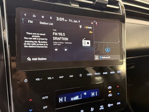 Used 2024 Hyundai Tucson Blue image 29