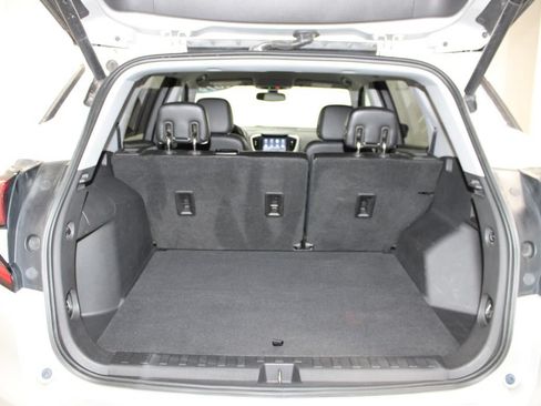 Used 2019 GMC Terrain SLT w/ Preferred Package FWD image 28
